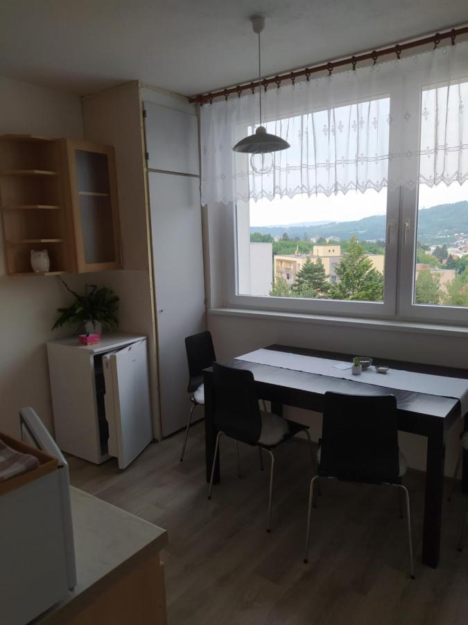 Appartement Byt Pro Dva à Blansko Extérieur photo