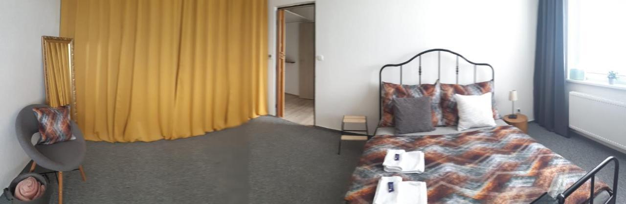 Appartement Byt Pro Dva à Blansko Extérieur photo